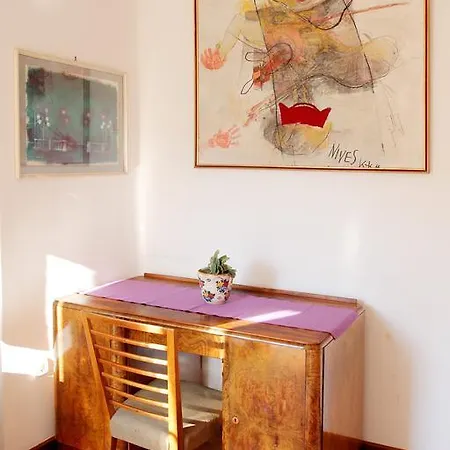 Pomalo Piano Apartment *